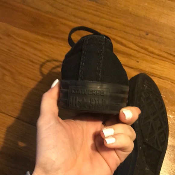 Black Converse - Picture 4 of 4